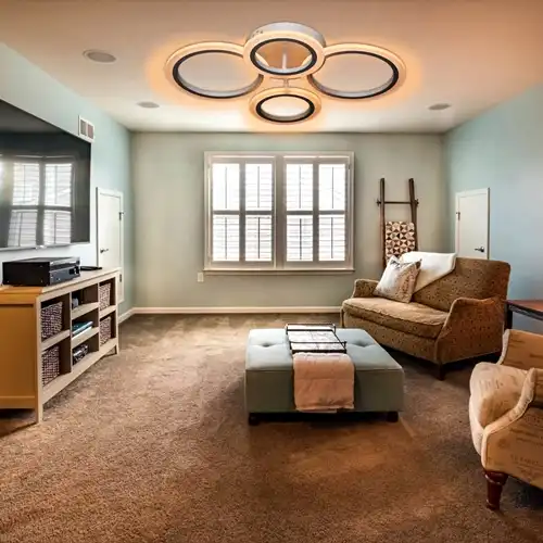 Lustra LED cu telecomanda, alba, rotunda, 84W, trei tipuri de lumina calda/naturala/rece, dimabila, 58x42x13cm, aplicata, moderna 2817