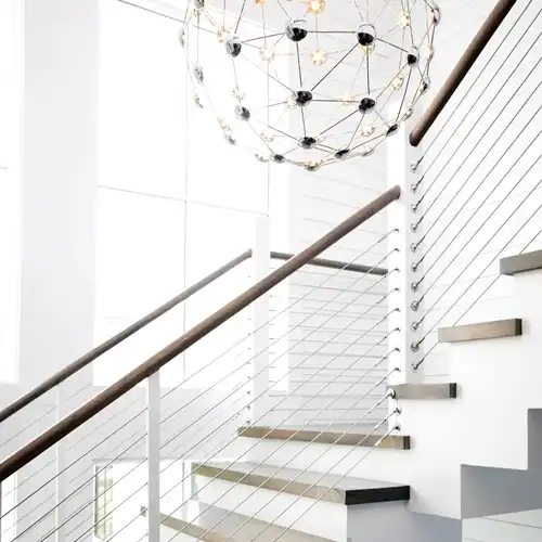 Lustra LED argintie, asimetrica, 32W, lumina naturala, 38x38x120cm, suspendata, moderna LC3020